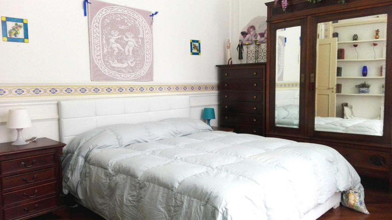 Elegante Appartamento Centro Storico Catánia Buitenkant foto
